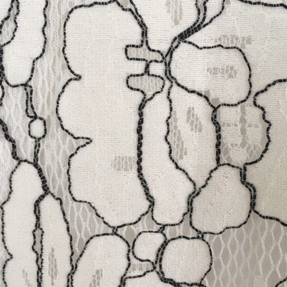 White and Black Dress - Picture 4 of 4